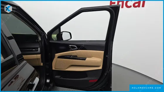 KIA CARNIVAL DIESEL 7-SEATER SIGNATURE