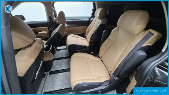 KIA CARNIVAL DIESEL 7-SEATER SIGNATURE