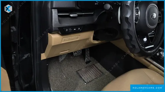 KIA CARNIVAL DIESEL 7-SEATER SIGNATURE