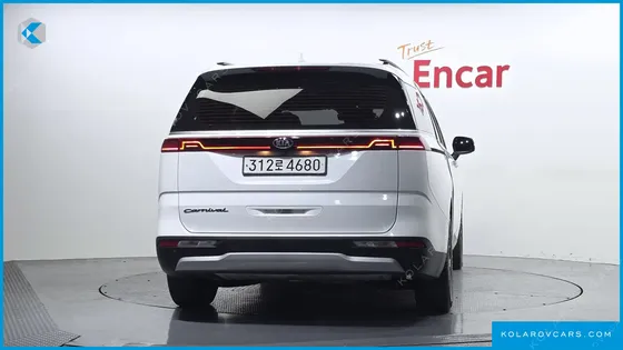KIA CARNIVAL DIESEL 9-SEATER PRESTIGE