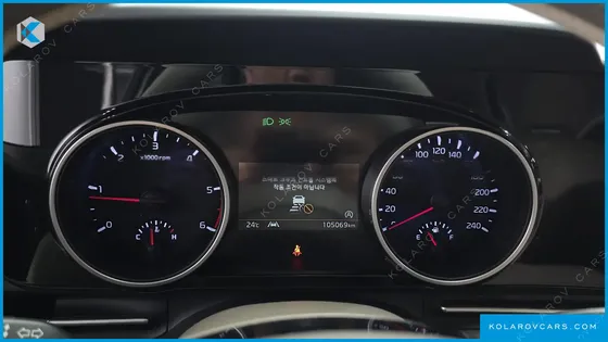 KIA CARNIVAL DIESEL 9-SEATER PRESTIGE