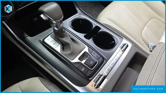 KIA CARNIVAL DIESEL 9-SEATER PRESTIGE