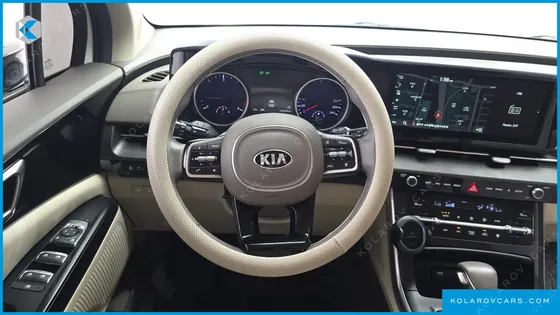 KIA CARNIVAL DIESEL 9-SEATER PRESTIGE