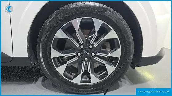 KIA CARNIVAL DIESEL 9-SEATER PRESTIGE