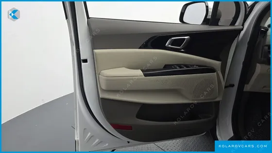 KIA CARNIVAL DIESEL 9-SEATER PRESTIGE