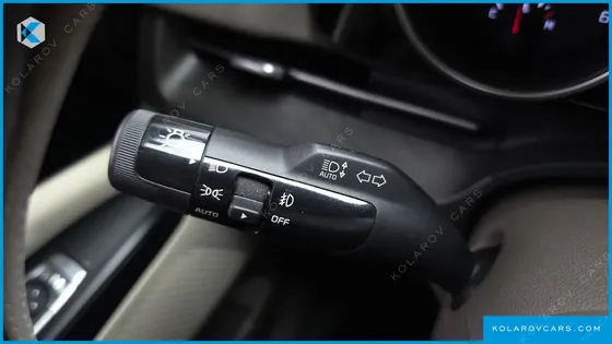 KIA CARNIVAL DIESEL 9-SEATER PRESTIGE