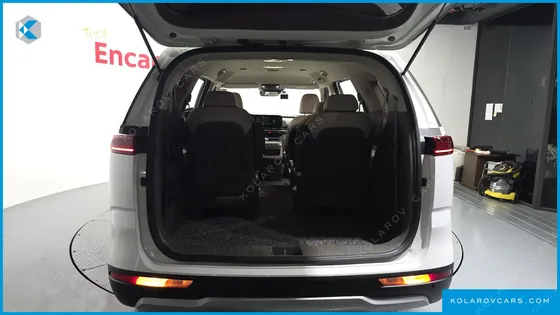 KIA CARNIVAL DIESEL 9-SEATER PRESTIGE