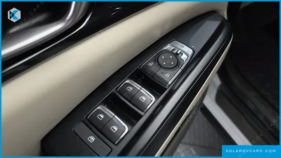 KIA CARNIVAL DIESEL 9-SEATER PRESTIGE