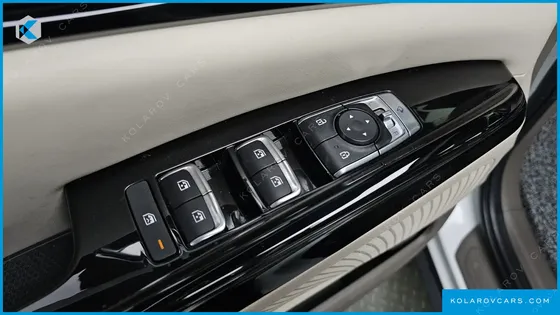 KIA CARNIVAL DIESEL 9-SEATER NOBLESSE