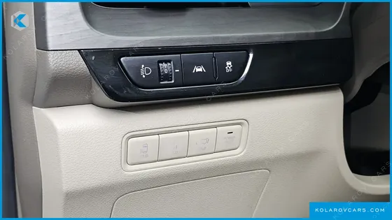 KIA CARNIVAL DIESEL 9-SEATER NOBLESSE