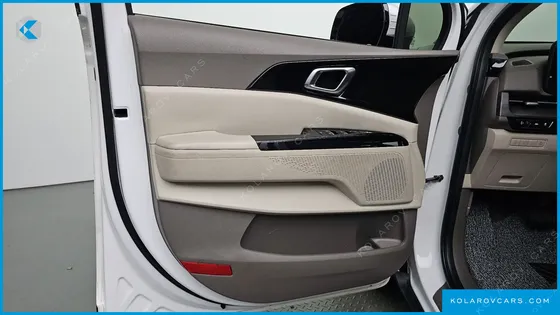 KIA CARNIVAL DIESEL 9-SEATER NOBLESSE