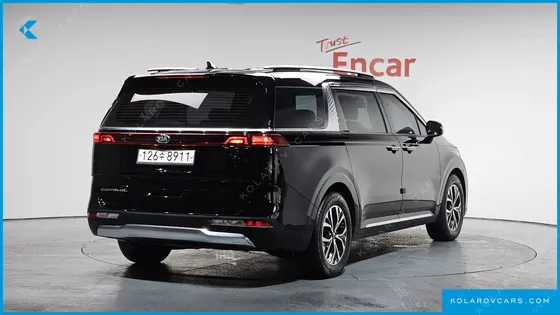 KIA CARNIVAL DIESEL 9-SEATER NOBLESSE