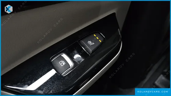 KIA CARNIVAL DIESEL 9-SEATER NOBLESSE
