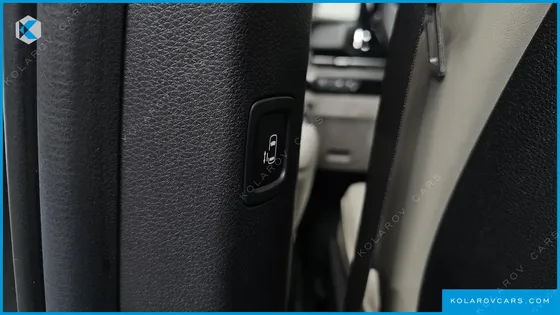 KIA CARNIVAL DIESEL 9-SEATER NOBLESSE