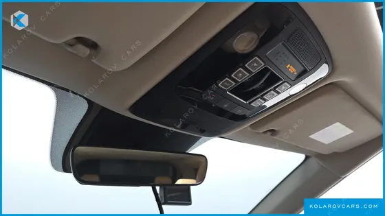 KIA CARNIVAL DIESEL 9-SEATER SIGNATURE