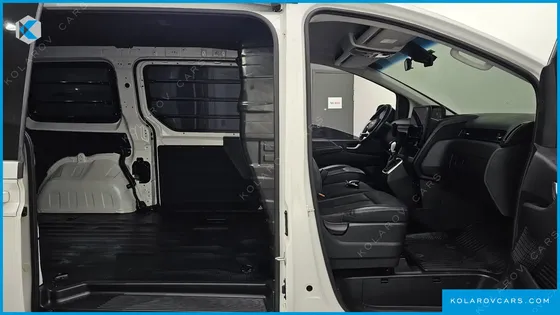 HYUNDAI STARIA CARGO 3-SEATER