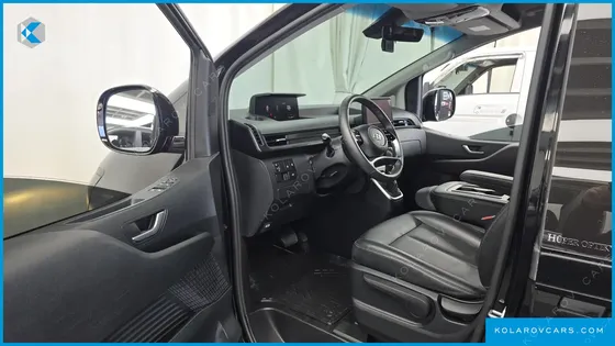 HYUNDAI STARIA L3.5 CARGO 3-SEATER