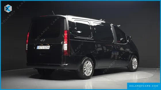 HYUNDAI STARIA CARGO 3-SEATER