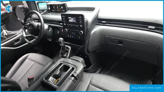 HYUNDAI STARIA CARGO 3-SEATER