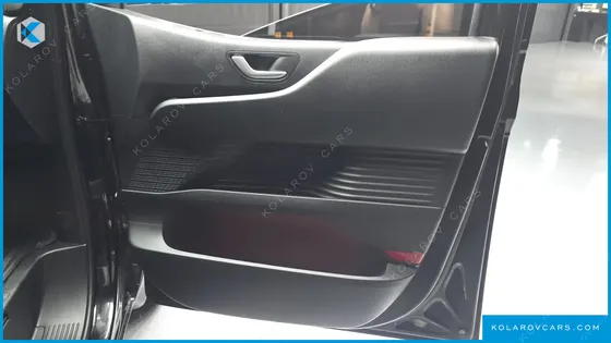 HYUNDAI STARIA CARGO 3-SEATER
