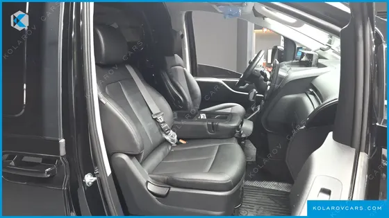 HYUNDAI STARIA CARGO 3-SEATER
