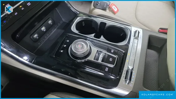 KIA CARNIVAL DIESEL 9-SEATER NOBLESSE
