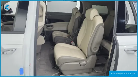 KIA CARNIVAL DIESEL 9-SEATER NOBLESSE