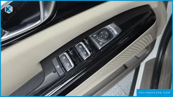 KIA CARNIVAL DIESEL 9-SEATER NOBLESSE