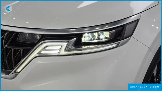 KIA CARNIVAL DIESEL 9-SEATER NOBLESSE