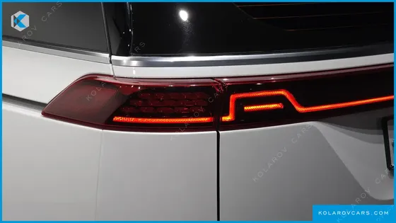 KIA CARNIVAL DIESEL 9-SEATER NOBLESSE