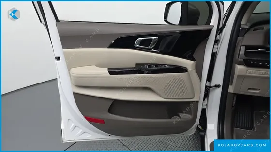 KIA CARNIVAL DIESEL 9-SEATER NOBLESSE