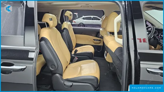 KIA CARNIVAL DIESEL 9-SEATER NOBLESSE