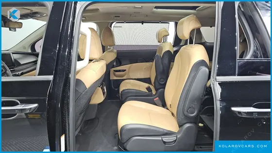 KIA CARNIVAL DIESEL 9-SEATER NOBLESSE