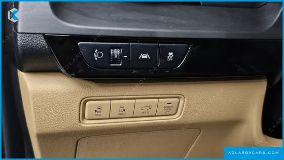 KIA CARNIVAL DIESEL 9-SEATER NOBLESSE