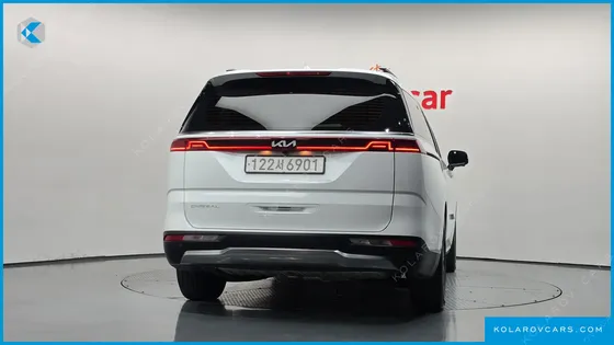KIA CARNIVAL DIESEL 9-SEATER SIGNATURE