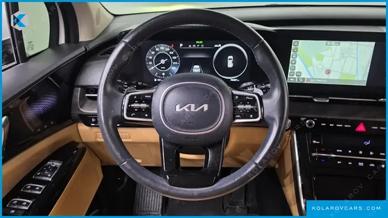 KIA CARNIVAL DIESEL 9-SEATER SIGNATURE