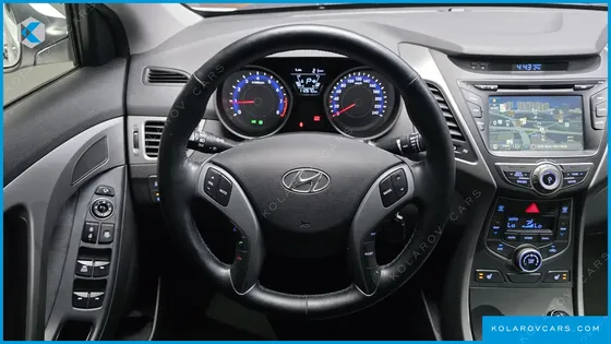 HYUNDAI ELANTRA (AVANTE) 1.6 GDI SMART
