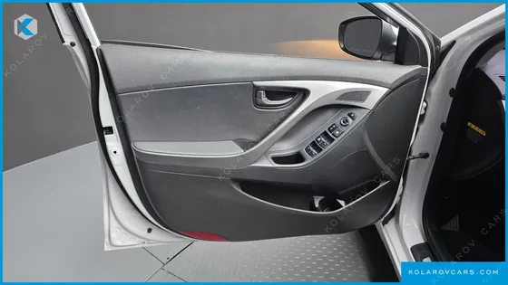 HYUNDAI ELANTRA (AVANTE) 1.6 GDI SMART