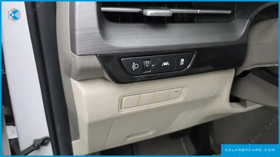KIA CARNIVAL DIESEL 9-SEATER NOBLESSE