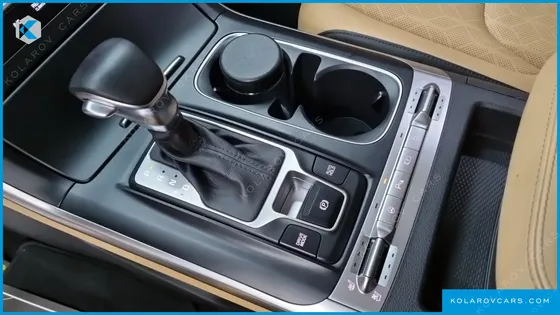 KIA CARNIVAL DIESEL 9-SEATER PRESTIGE