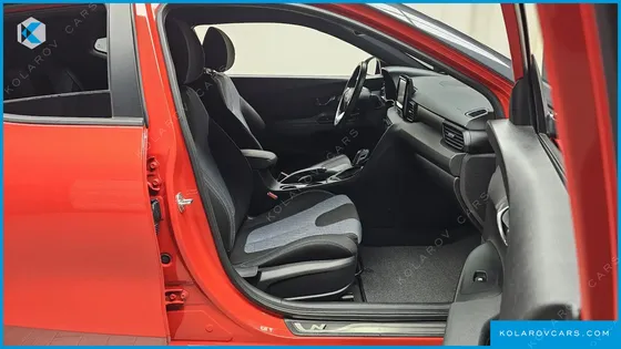 HYUNDAI VELOSTER 1.4 TURBO MODERN