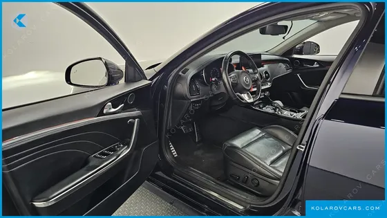 KIA STINGER 2.5 AWD PLATINUM