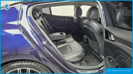 KIA STINGER 2.5 AWD PLATINUM