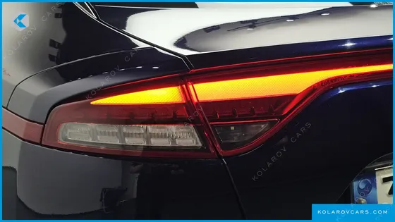 KIA STINGER 2.5 AWD PLATINUM