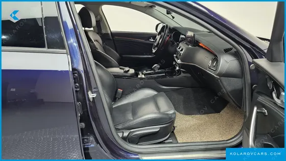 KIA STINGER 2.5 AWD PLATINUM