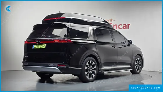 KIA CARNIVAL GASOLINE 4-SEATER HI-LIMOUSINE
