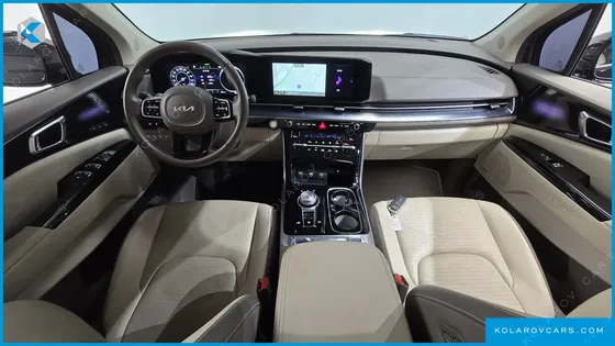 KIA CARNIVAL GASOLINE 4-SEATER HI-LIMOUSINE