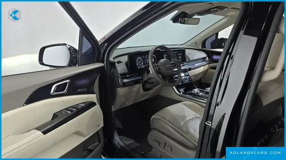KIA CARNIVAL GASOLINE 4-SEATER HI-LIMOUSINE