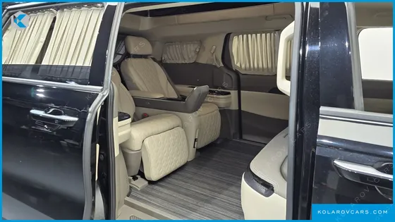 KIA CARNIVAL GASOLINE 4-SEATER HI-LIMOUSINE