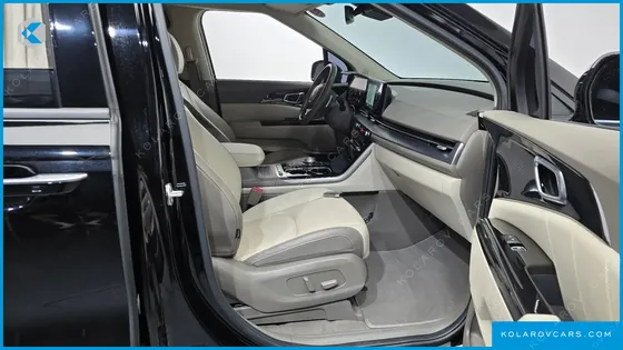 KIA CARNIVAL GASOLINE 4-SEATER HI-LIMOUSINE